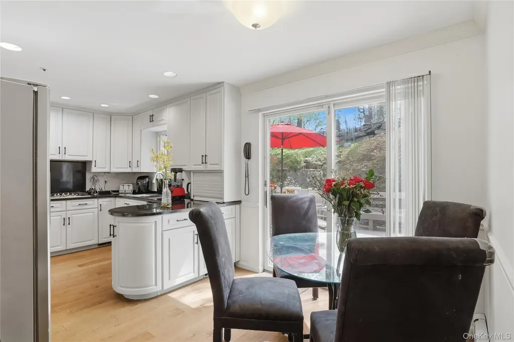 30 Ediths Way Hastings-on-hudson NY 10706