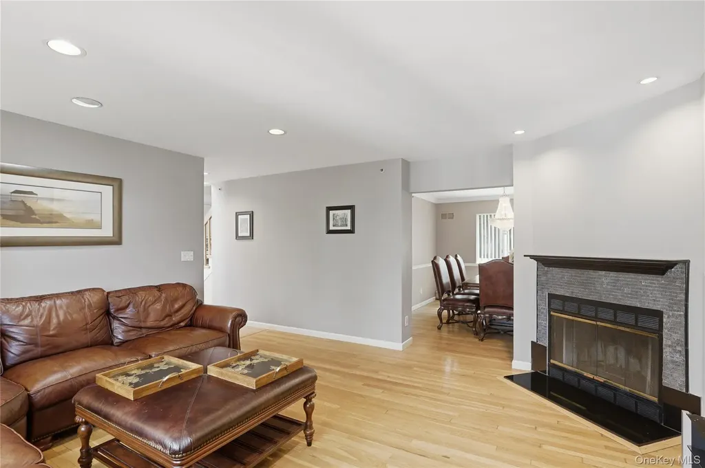 30 Ediths Way Hastings-on-hudson NY 10706
