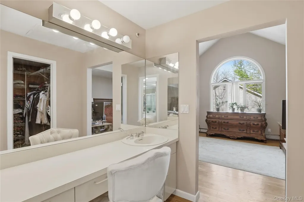 30 Ediths Way Hastings-on-hudson NY 10706
