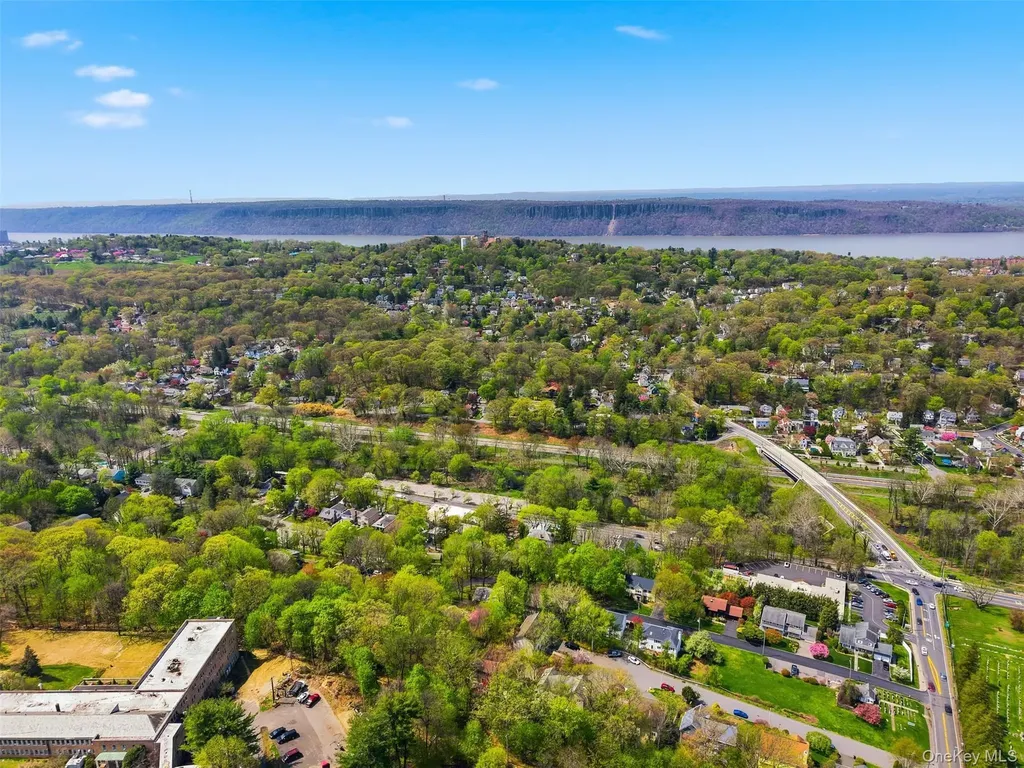 30 Ediths Way Hastings-on-hudson NY 10706