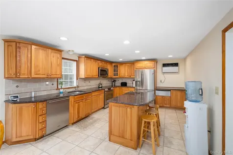 25 Boswell Road Putnam Valley NY 10579