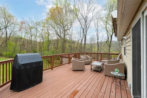 25 Boswell Road Putnam Valley NY 10579