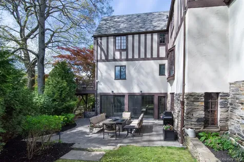 41 Summit Avenue Bronxville NY 10708
