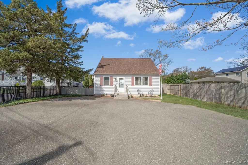 106 Holbrook Road Centereach NY 11720