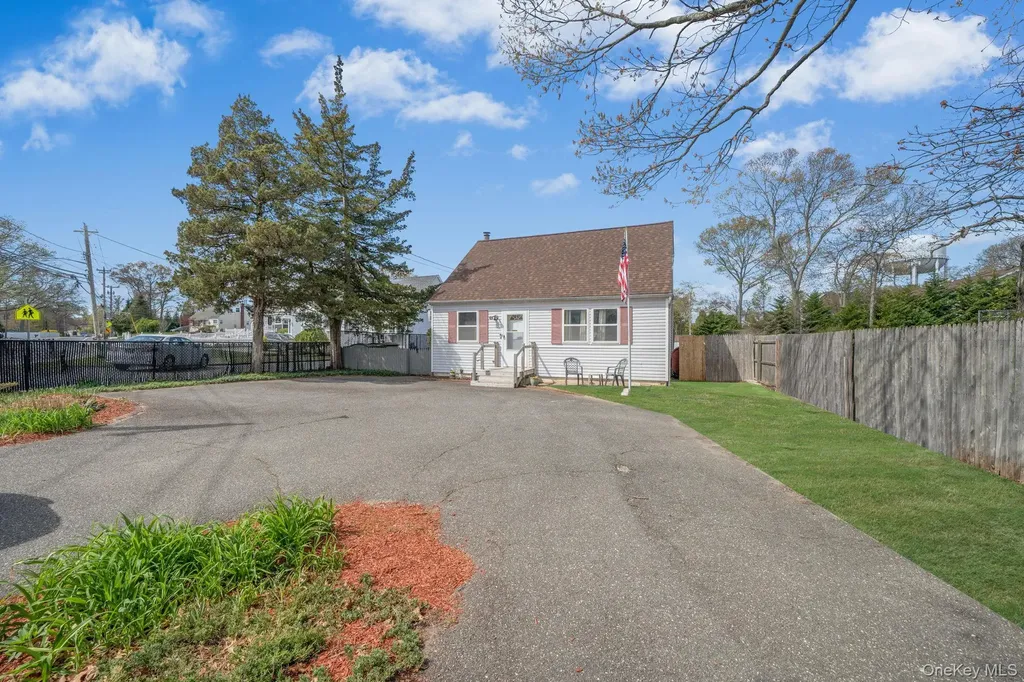 106 Holbrook Road Centereach NY 11720