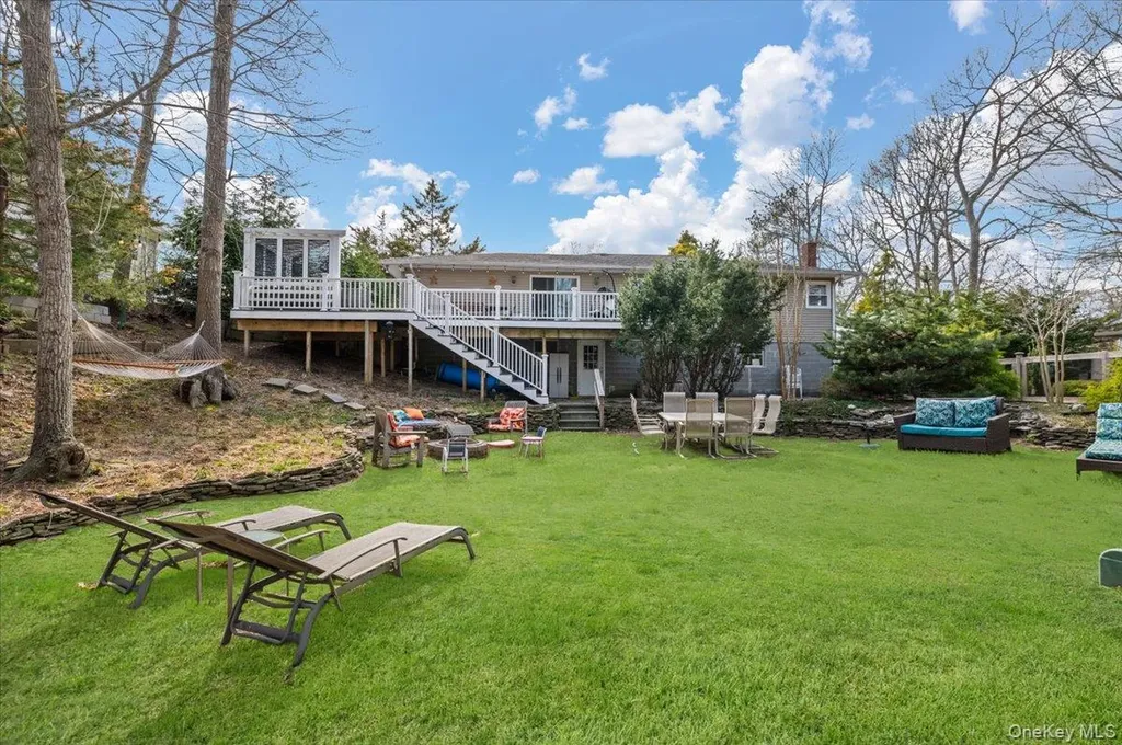 26 Bittersweet Avenue Hampton Bays NY 11946