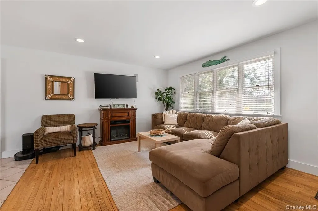 26 Bittersweet Avenue Hampton Bays NY 11946