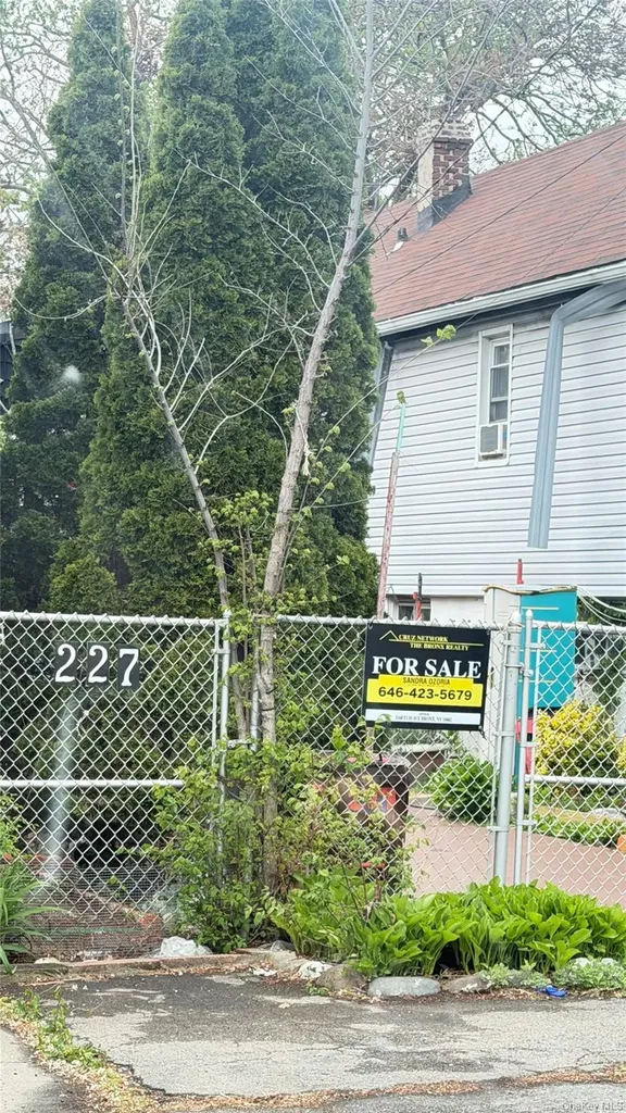 227 Stephens Avenue Bronx NY 10473