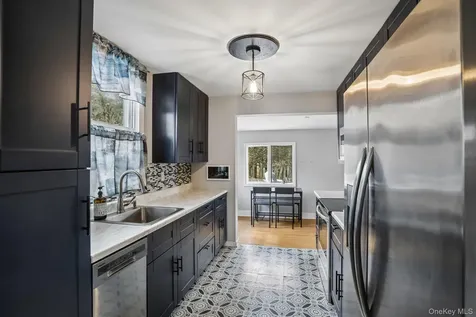 5 Huguenot Road Carmel NY 10512