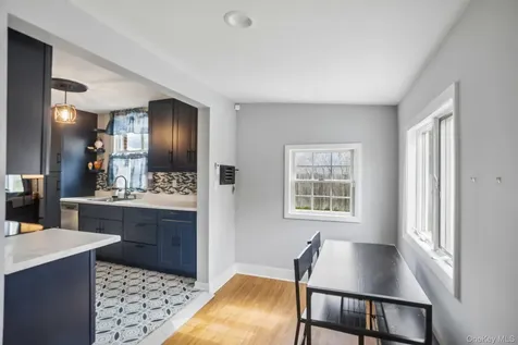 5 Huguenot Road Carmel NY 10512