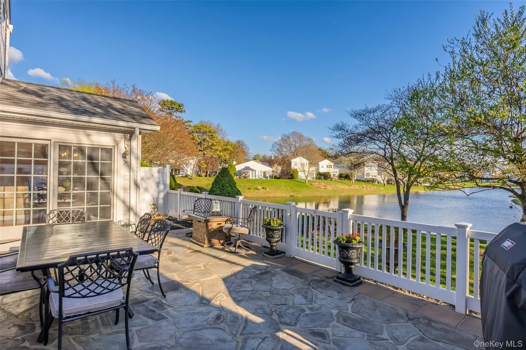 201 Colony Drive Holbrook NY 11741