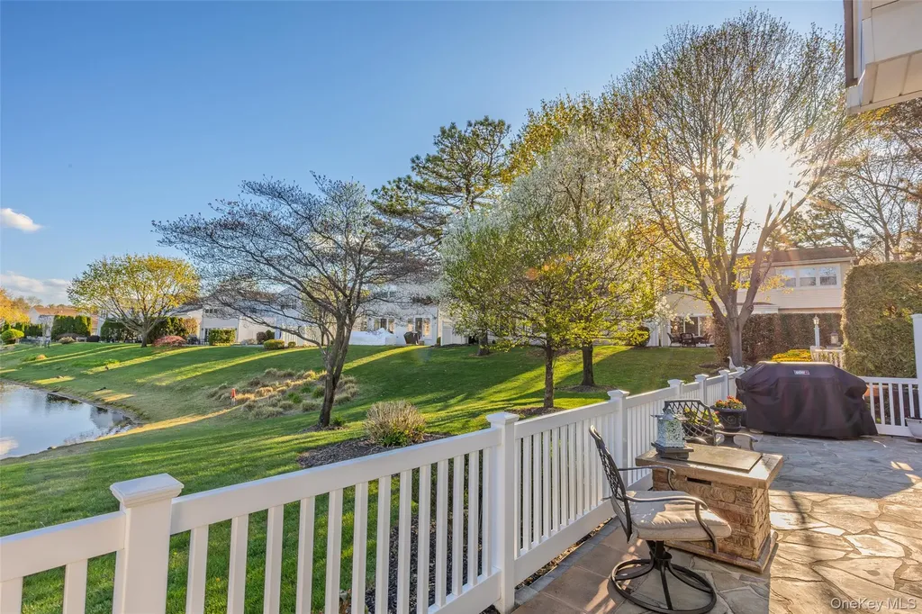 201 Colony Drive Holbrook NY 11741