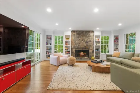 6 Round House Court Bedford NY 10506