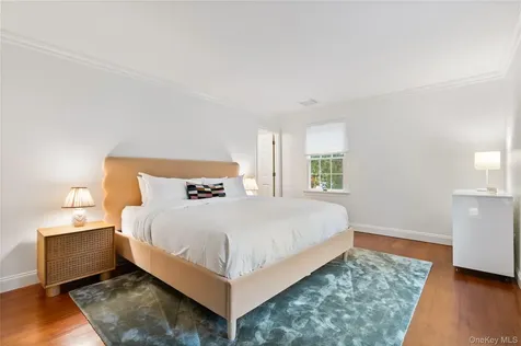 6 Round House Court Bedford NY 10506