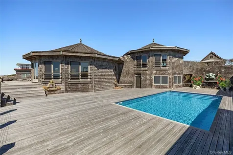 1 Steels Walk Water Island NY 11772