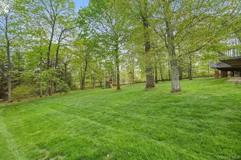 4 Mohican Trail Scarsdale NY 10583
