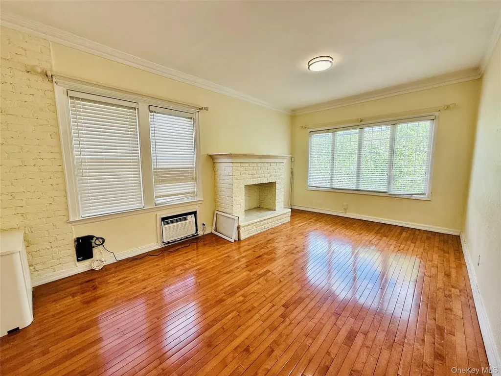 2879 Harrington Avenue Bronx NY 10461