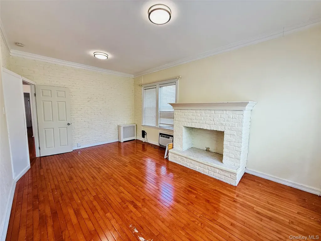 2879 Harrington Avenue Bronx NY 10461