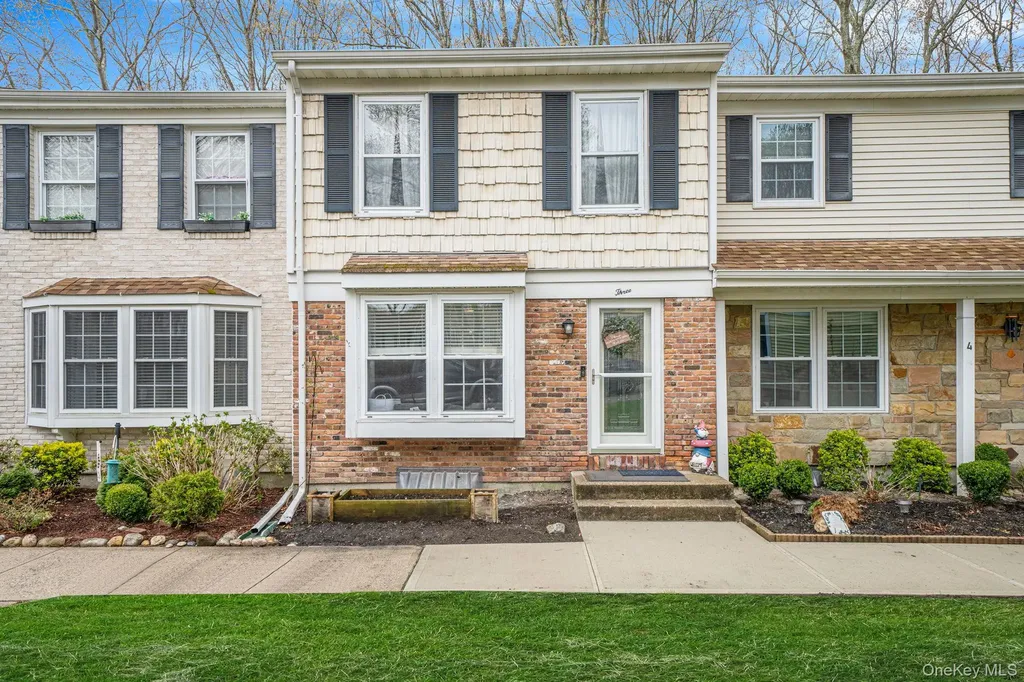 3 Bartlett Yaphank NY 11980