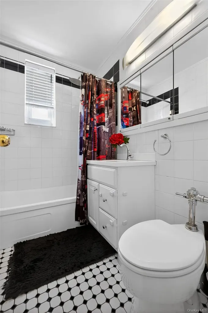1304 Midland Yonkers NY 10704