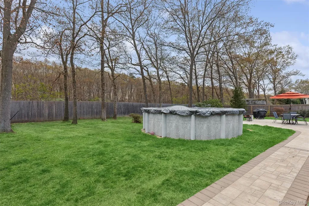 61 Griffin Drive Mount Sinai NY 11766