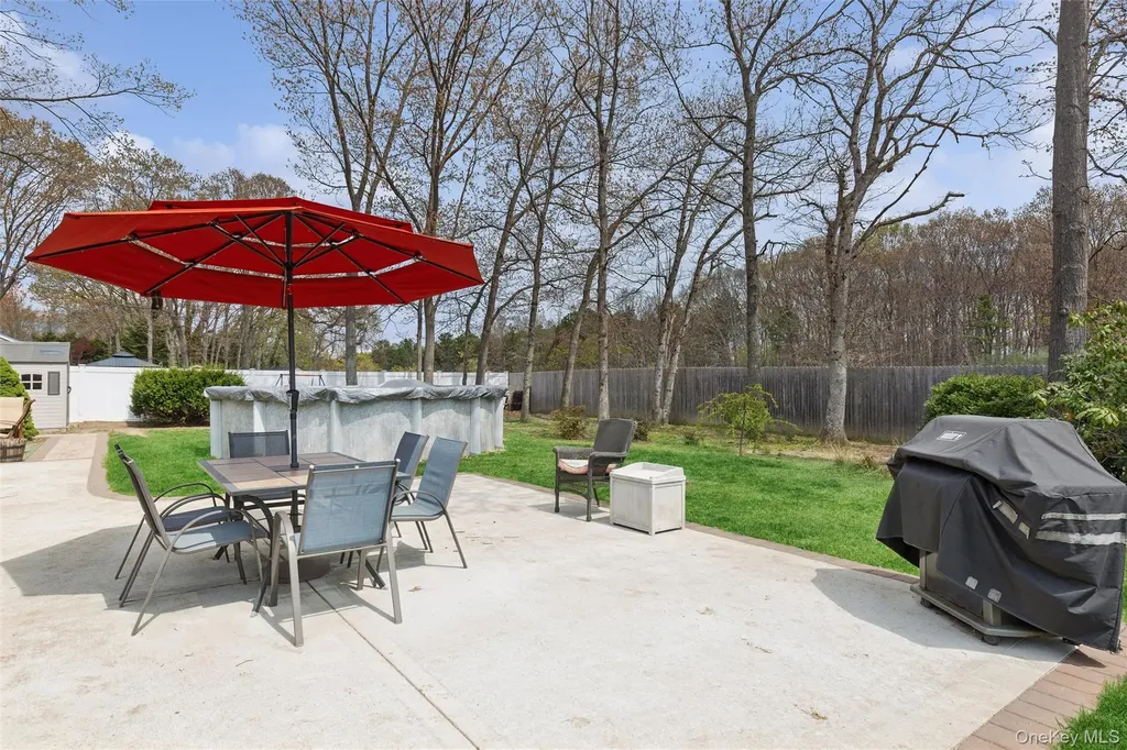 61 Griffin Drive Mount Sinai NY 11766