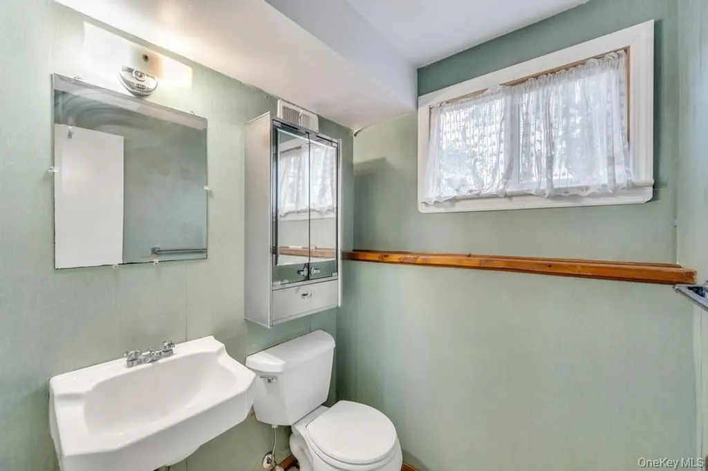 37 Mallard Avenue Selden NY 11784