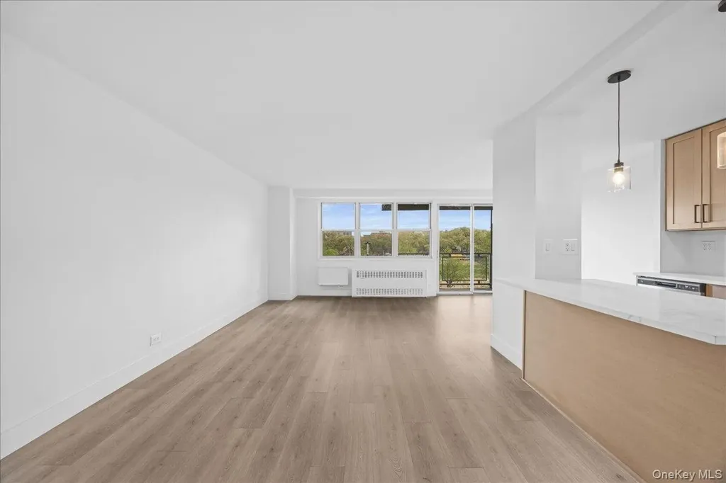 825 Morrison Avenue Bronx NY 10473