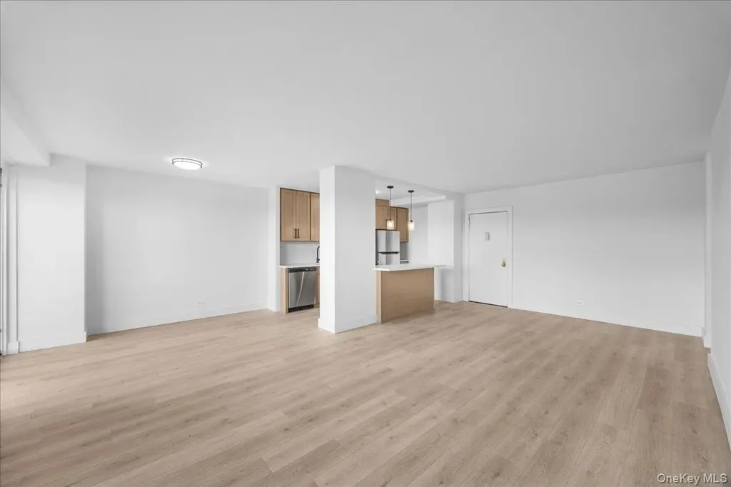825 Morrison Avenue Bronx NY 10473