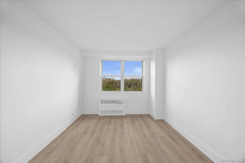 825 Morrison Avenue Bronx NY 10473
