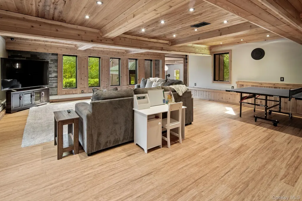 19 Greentree Lane Chester NY 10918