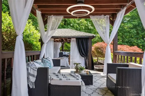 19 Greentree Lane Chester NY 10918