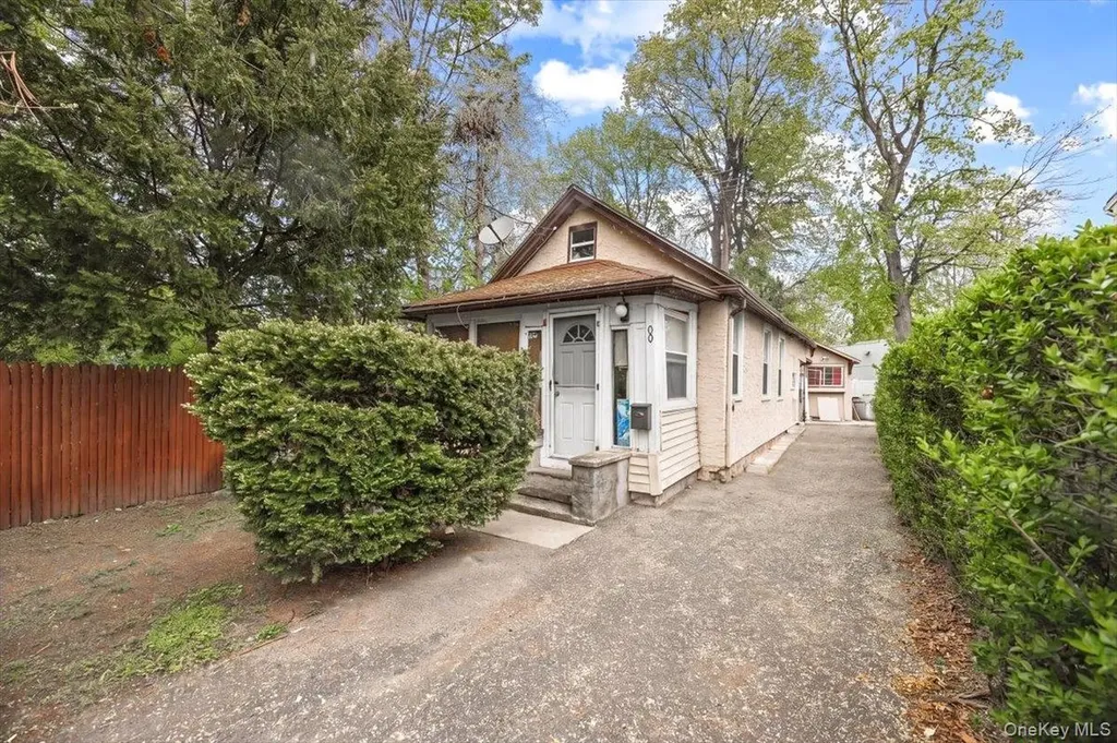 8 Geyser Place White Plains NY 10607