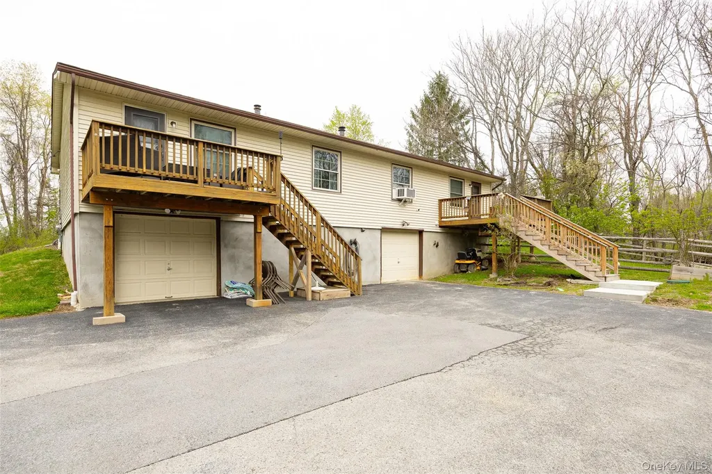 178 Overlook Lagrangeville NY 12603