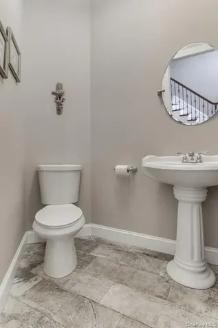 5 Fant Farm Lane Montebello NY 10901