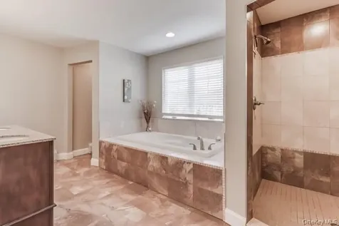5 Fant Farm Lane Montebello NY 10901