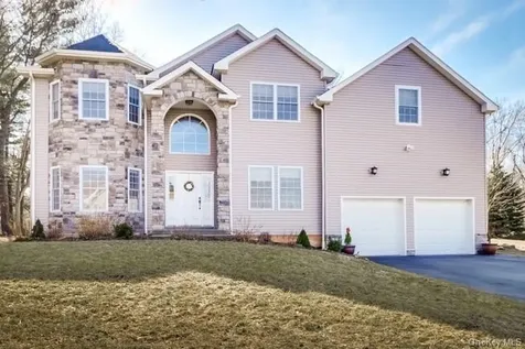 5 Fant Farm Lane Montebello NY 10901