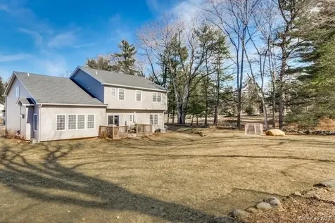 5 Fant Farm Lane Montebello NY 10901