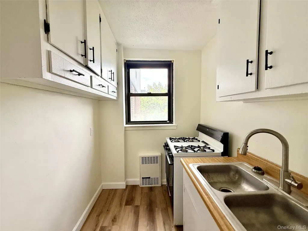 112-25 34th Avenue Corona NY 11368