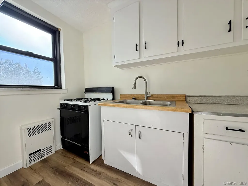 112-25 34th Avenue Corona NY 11368