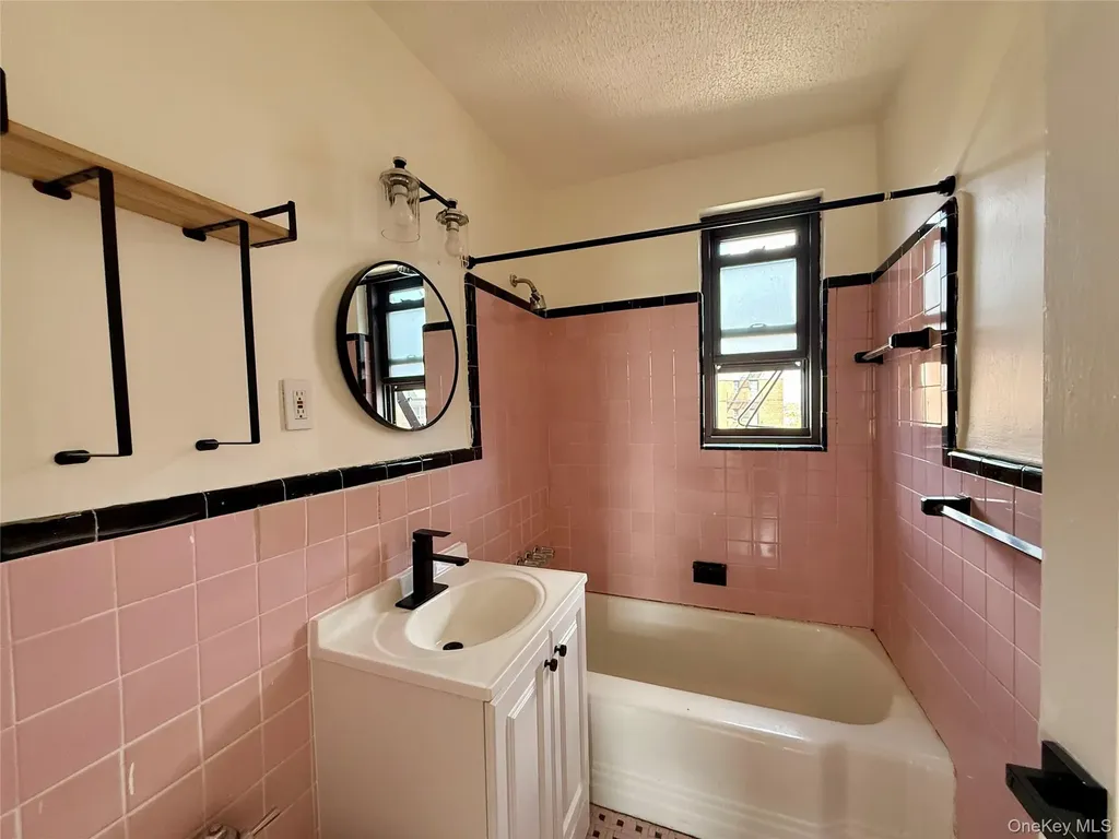 112-25 34th Avenue Corona NY 11368