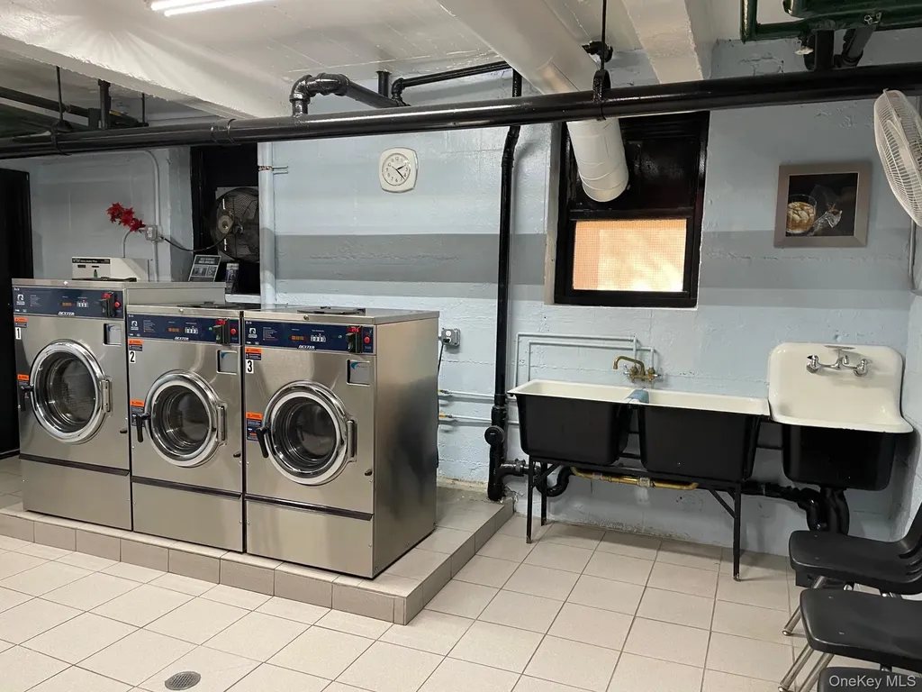 112-25 34th Avenue Corona NY 11368