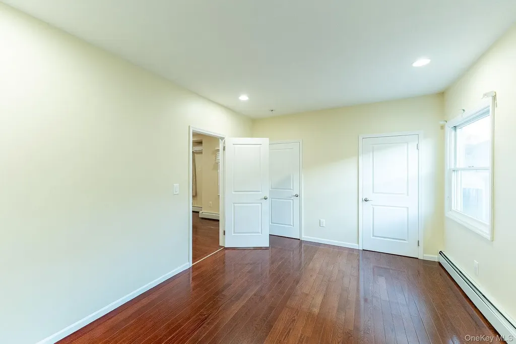 61-20 220th Street Bayside NY 11364