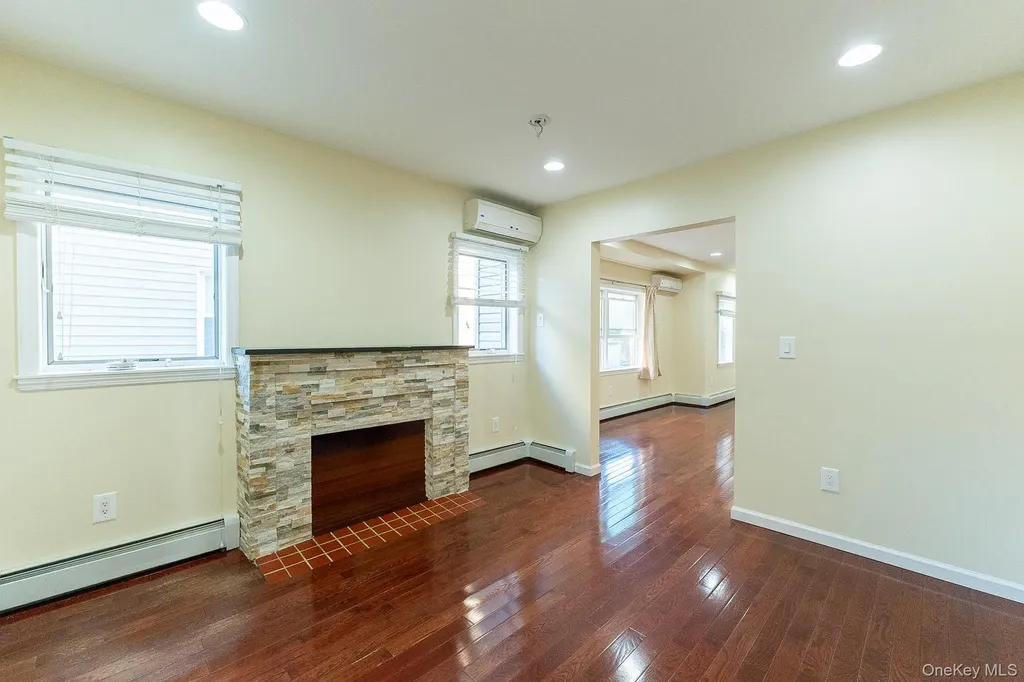 61-20 220th Street Bayside NY 11364