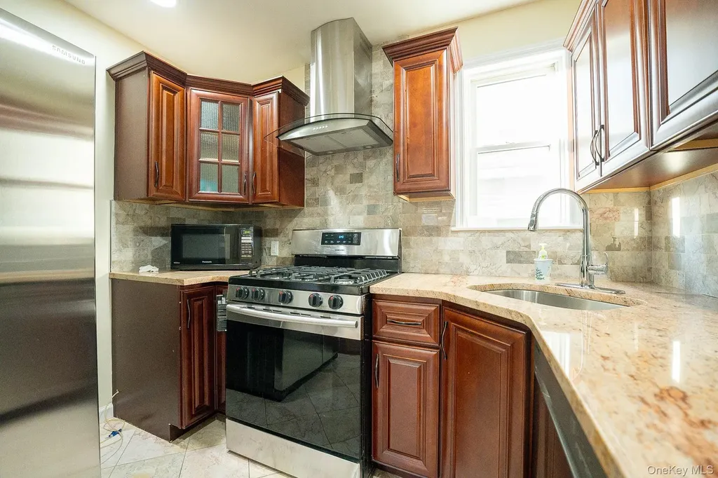 61-20 220th Street Bayside NY 11364