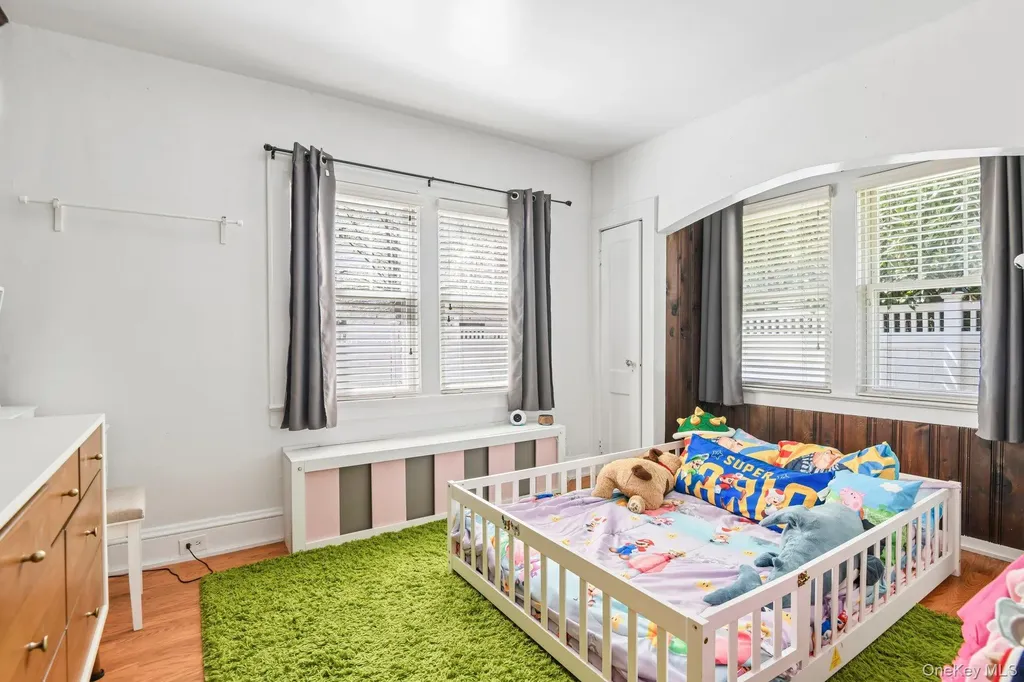 40 Hollywood Court Rockville Centre NY 11570
