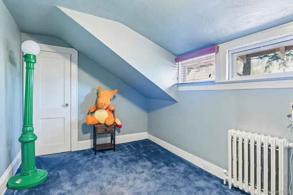 40 Hollywood Court Rockville Centre NY 11570