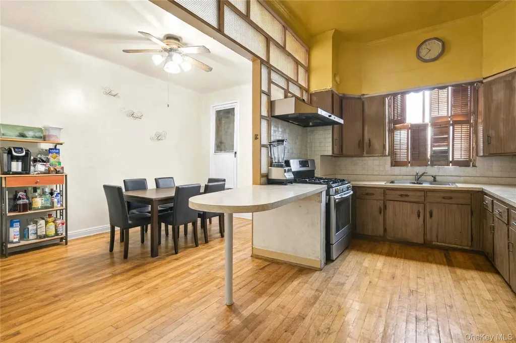 224 E 55th Street Brooklyn NY 11203