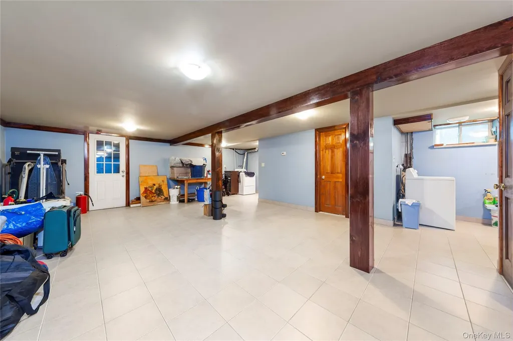 204-19 46 Road Bayside NY 11361