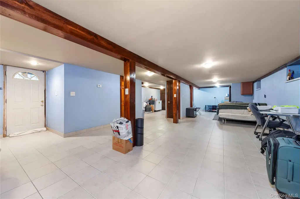 204-19 46 Road Bayside NY 11361